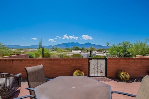 The mountain view is the thing at Vista Flamenco!