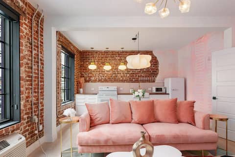 Top performing Airbnb: Neon Swan Art Suite 206 in Civic Center
