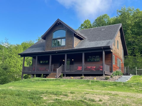 House at Maple Ridge, perfect for long stays.