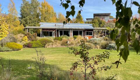 Lucy's Cottage - a riverside garden retreat