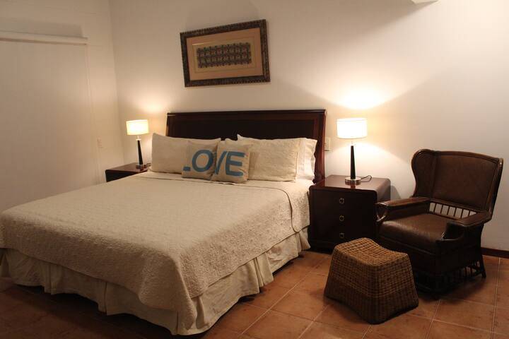 House Next to the Golf Court With Piscina — 3 bedroom vacation rental in Rio Hato