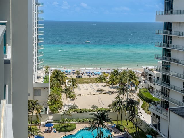 Ocean View At Hollywood Beach gallery image 3