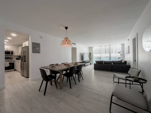 Ocean View At Hollywood Beach gallery image 5