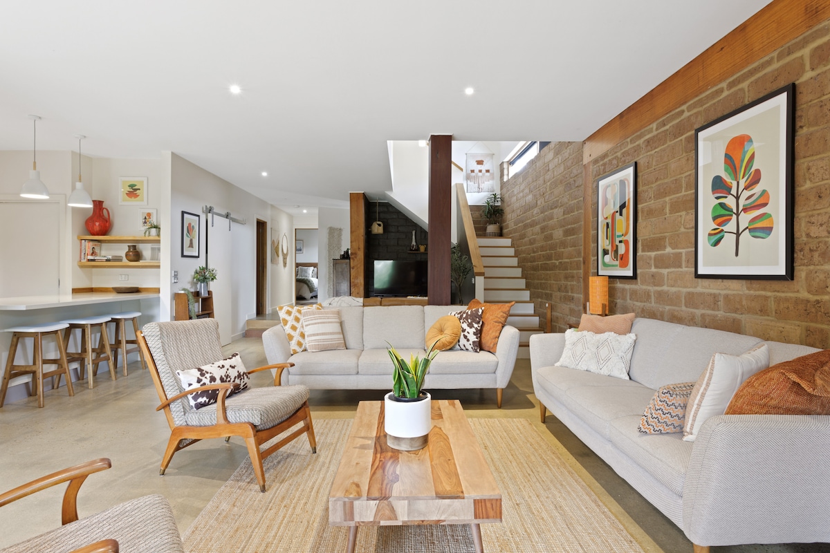 Popular Airbnb listing: Casa Malese Beach House in Cowes