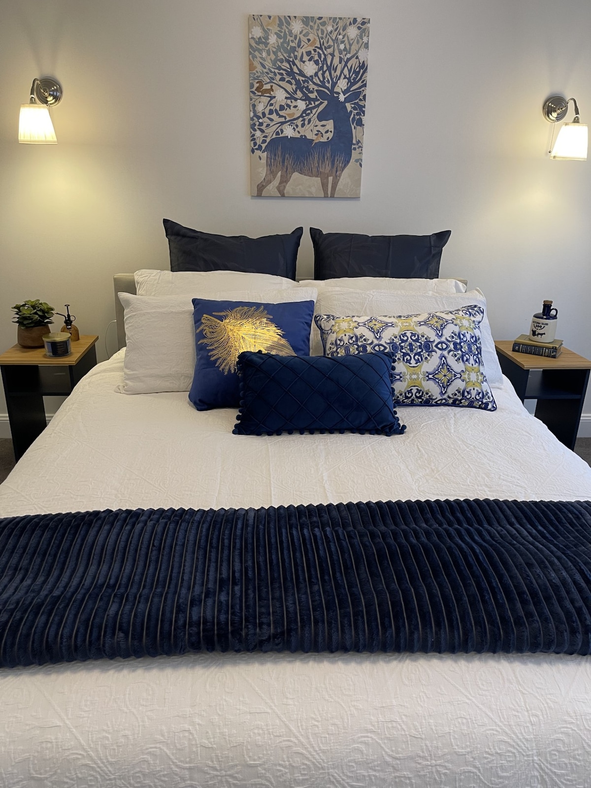 Bed 1: Country Lux room