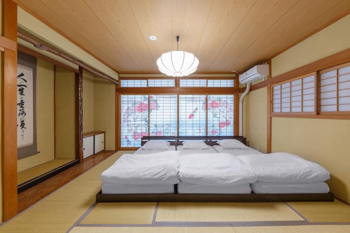 1天満駅すぐ！和モダン隠れ家高級別荘！最大１４名利用可/任天堂スイッチ/ベッド10台【er】 - Osaka
