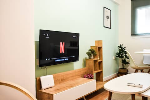 Successful Airbnb property: Newly renovated - City center apartment in ΠΙΝΑΚΟΘΗΚΗ