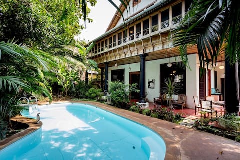 Marigold Villa - Heritage haven, Relax and Unwind