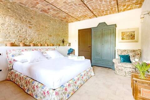 Dreamy & Accessible Suite in Le Langhe Hill