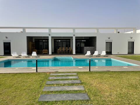 Modern villa without vis-à-vis