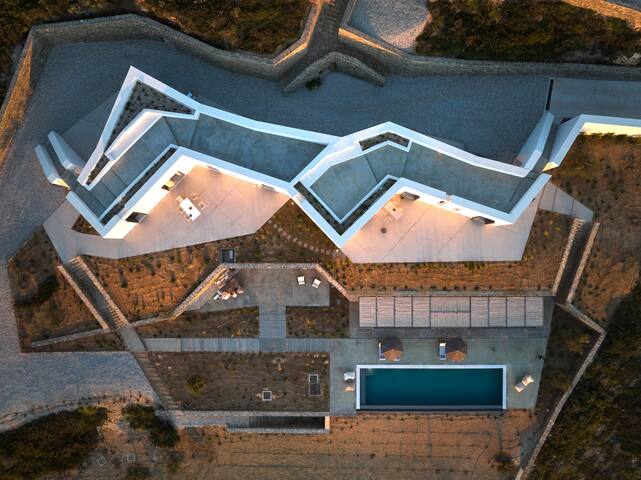 Olithos Omikron gallery image 2