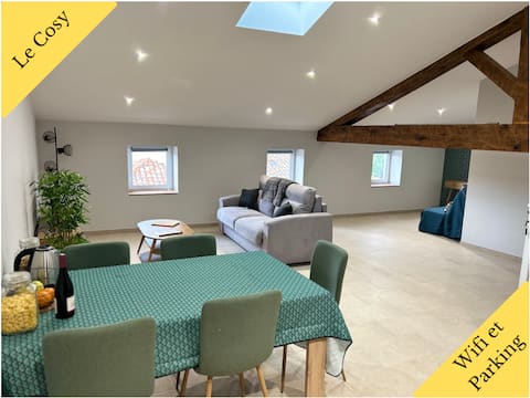 Le Cosy, close to the river