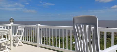 Top performing Airbnb: Roann By The Sea with Hot Tub in Corton