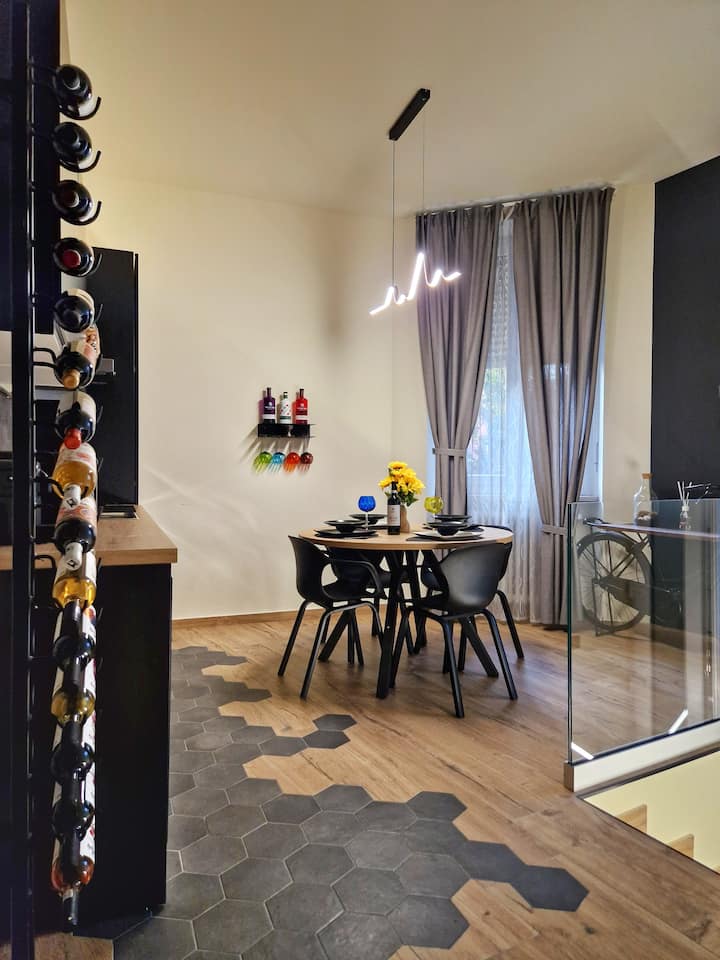 Ana's Place Torino Exclusive-privacy E Discrezione - Torino