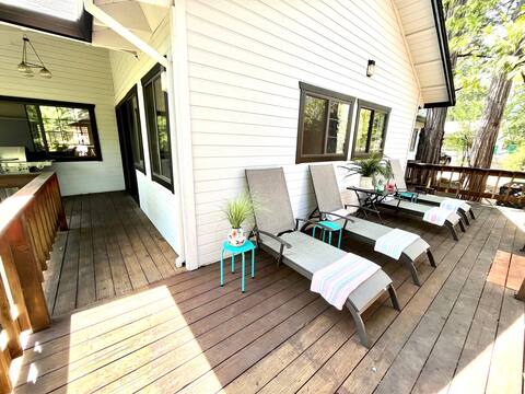 Cedar Pines~A/C~hot tub~sauna~shuffle board