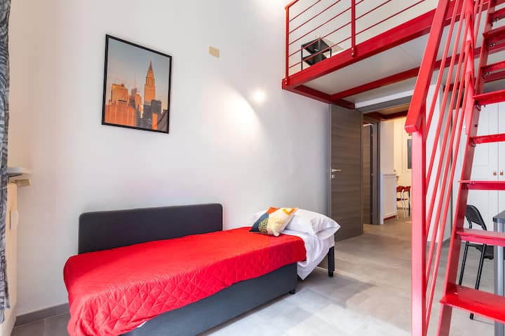 1 единичен разтегателен диван в спалните.