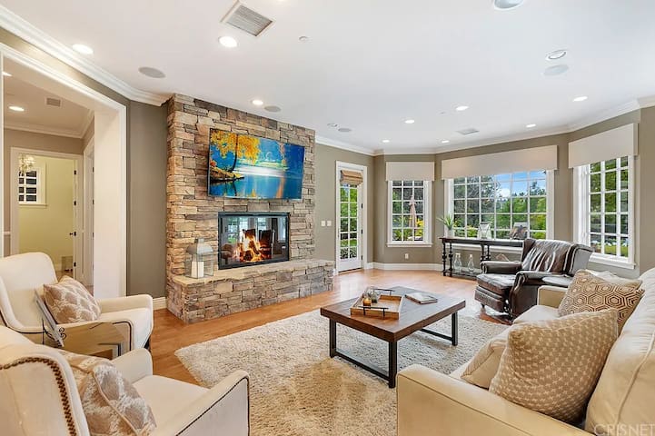 Ultra private Oasis | Family Villa, Pool & Tennis gallery image 2