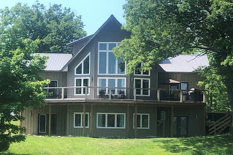 Lake House on Cole Lake