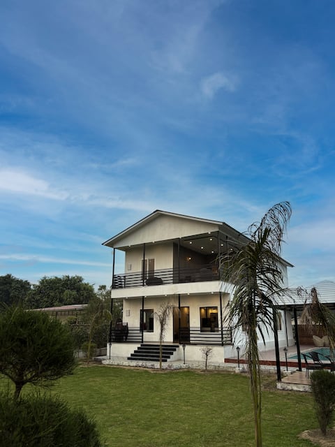 The Oasis: 4BHK Villa | Sec-135