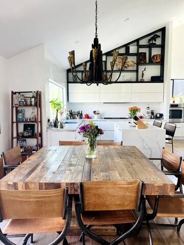 Breathtaking views + dream pool gallery image 4