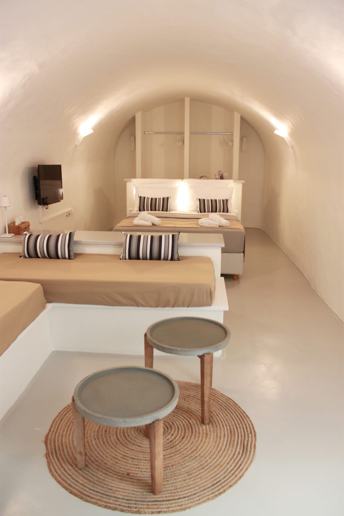 卧室休息区和床沙发