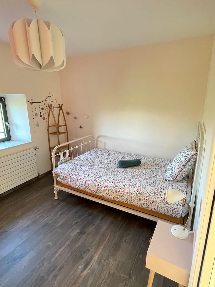 Children's room bed 120