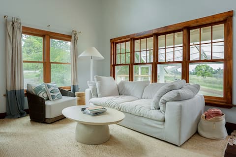 Mango House I Privacy, Chef Kitchen & Outdoor Bath