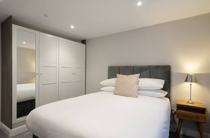 Luxury Nests – Old Town 1 gallery image 5