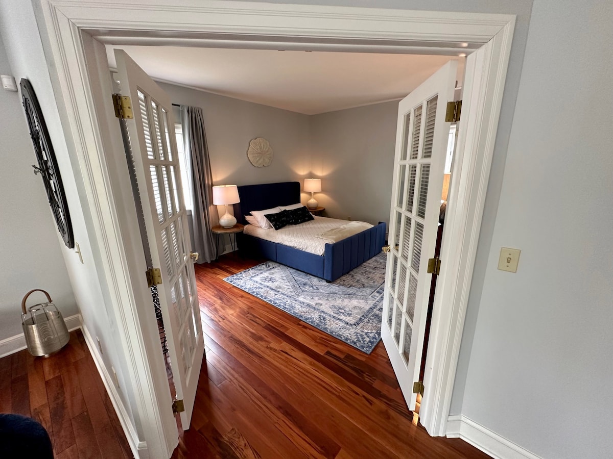 Chambre avec lit Queen Size au premier étage