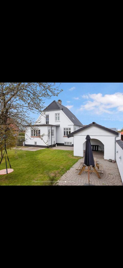 Beautiful 270m2 villa Fredericia