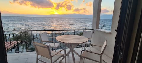 Apartment by the sea