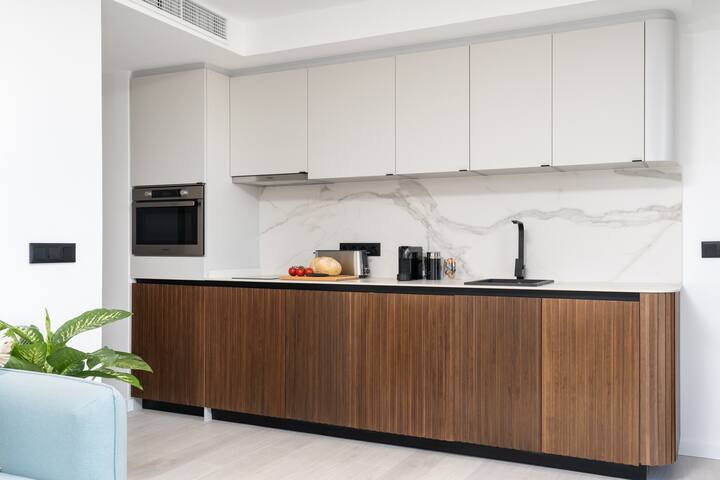 master La Rambla | 2 BR Apartment with Balcony gallery image 5