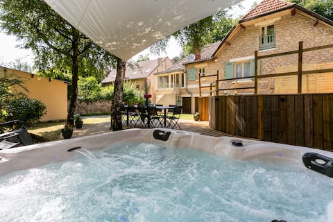 Wonderful house in Sarlat center with pool&Jaccuzi