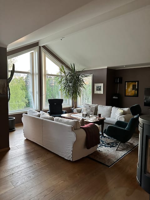 Quiet, Quiet, and Central