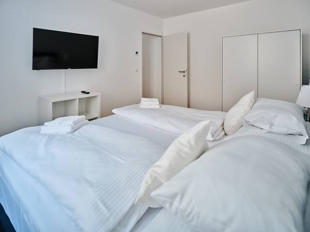 2 Bedroom Apartment with Balcony gallery image 3