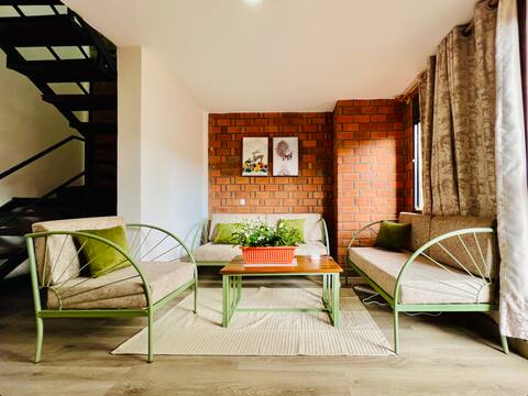 Modern 2BR in Peaceful Community (Unit 17)