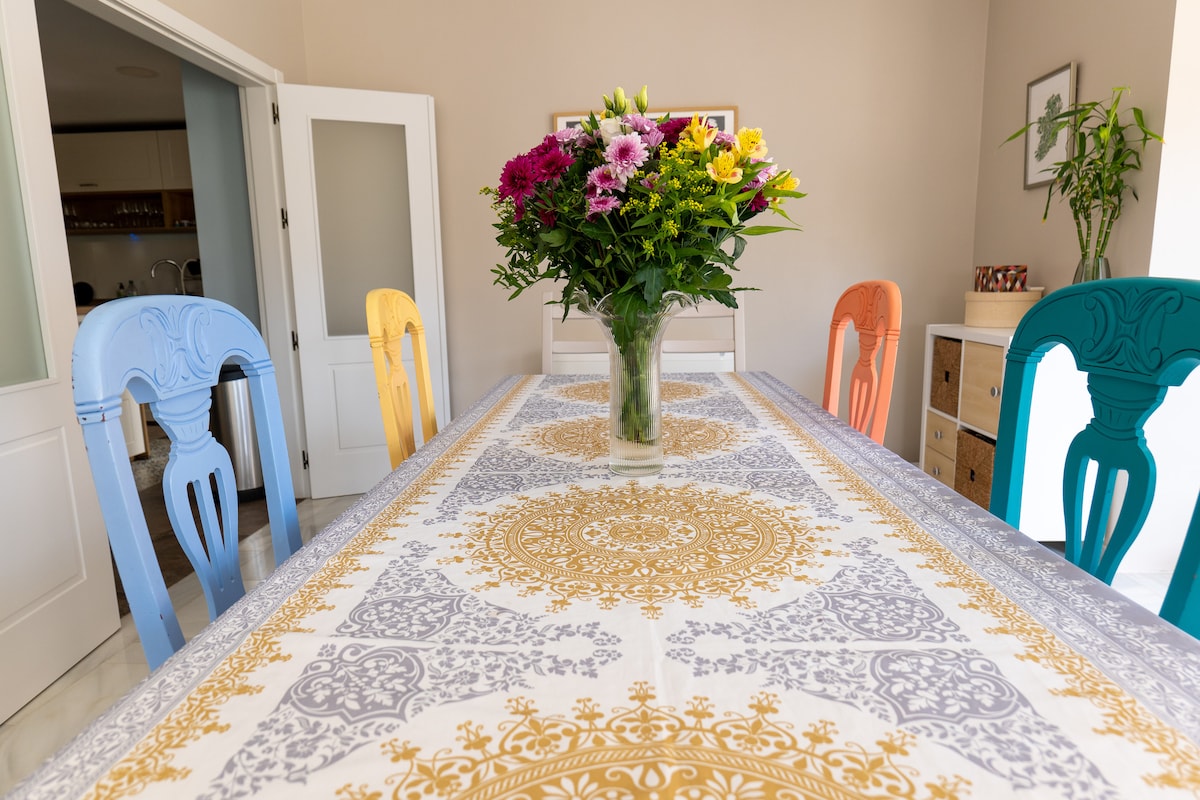 Successful Airbnb property: Family villa with pool near city center in Monte Sancha