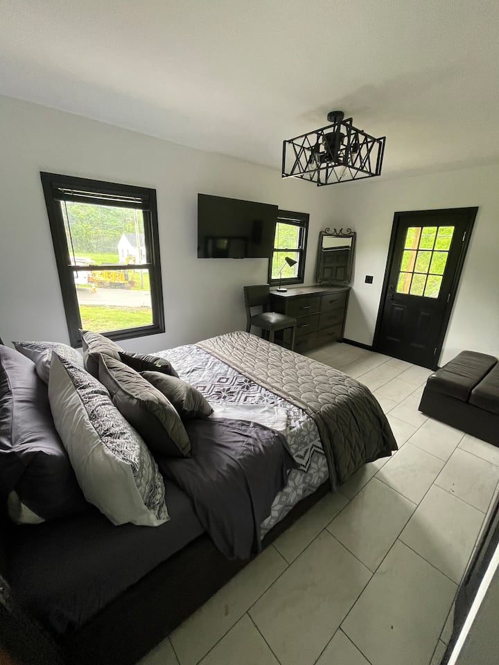 Short-notice Housing | Flexible Check-in - Clarksville, TN