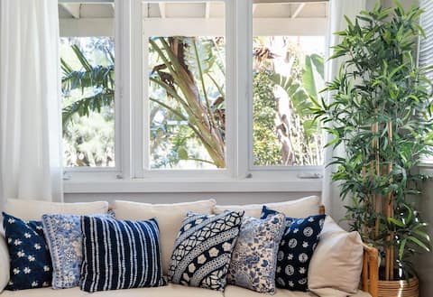 Blue Island - Awarded pet friendly rental