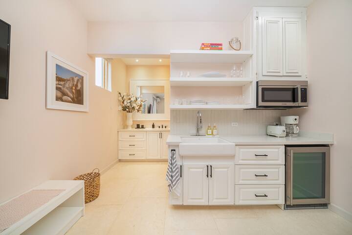 Las Catalinas Luxury Beachside Paradise!