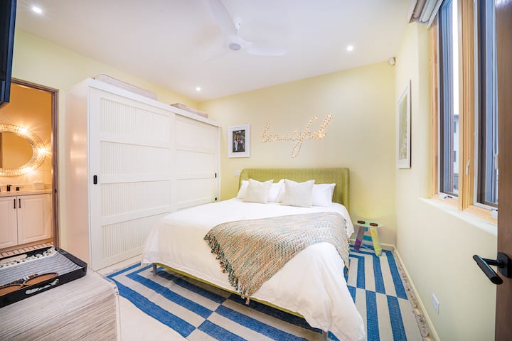 Las Catalinas Luxury Beachside Paradise!