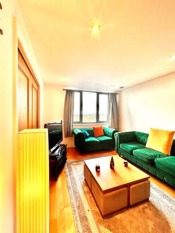 Super Modern Apartment, London