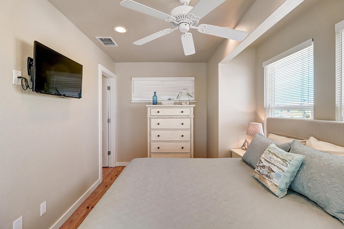 Spálňa pre hostí - 1 veľká manželská posteľ s vlastnou kúpeľňou