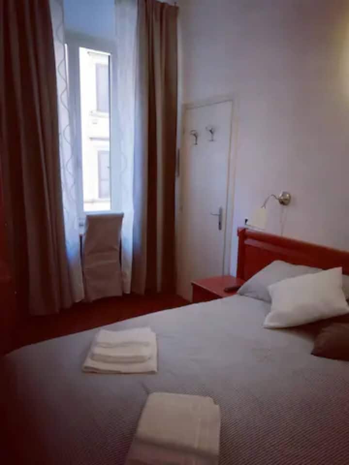 Dhomë gjumi 2