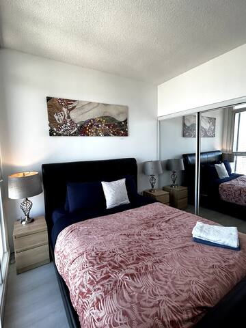High floor condo with 2 queen beds gallery image 3