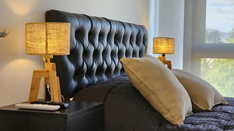 Top Airbnb: MaJo Apart: Modern Downtown Apartment and Shopping Area en San Luis