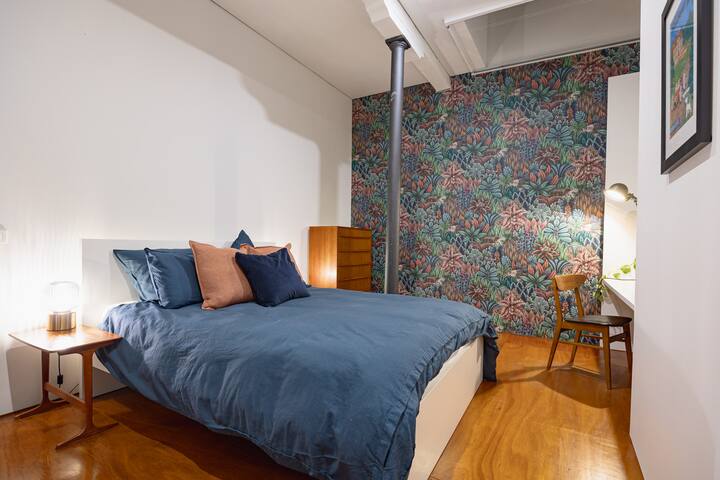 Penthouse on Gertrude with private rooftop terrace gallery image 5