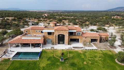 An amazing house 10 minutes from downtown San Miguel