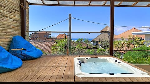 Cozy 2bdrs villa with Jacuzi 100m from sandy beach