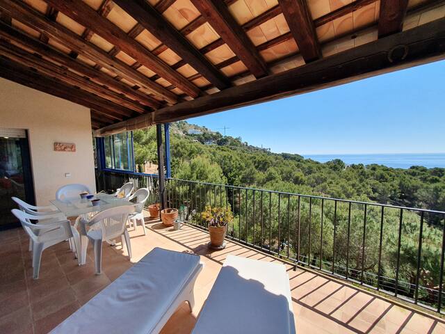 NEW! incredible sea view villa 6/8 people. pool gallery image 5